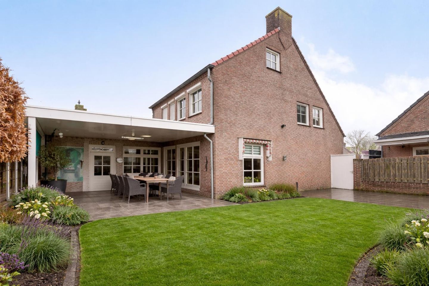 Foto 35 van van Rummenstraat 1