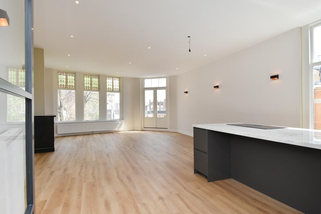 Foto 11 van Van Beuningenstraat 49-A