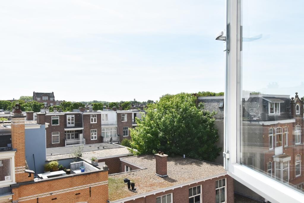 Foto 23 van Van Beuningenstraat 49-A