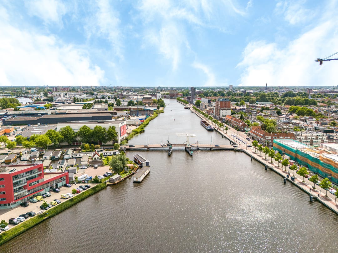 Characteristic family home with sunny garden and renovated attic in sought-after Indischebuurt — 34