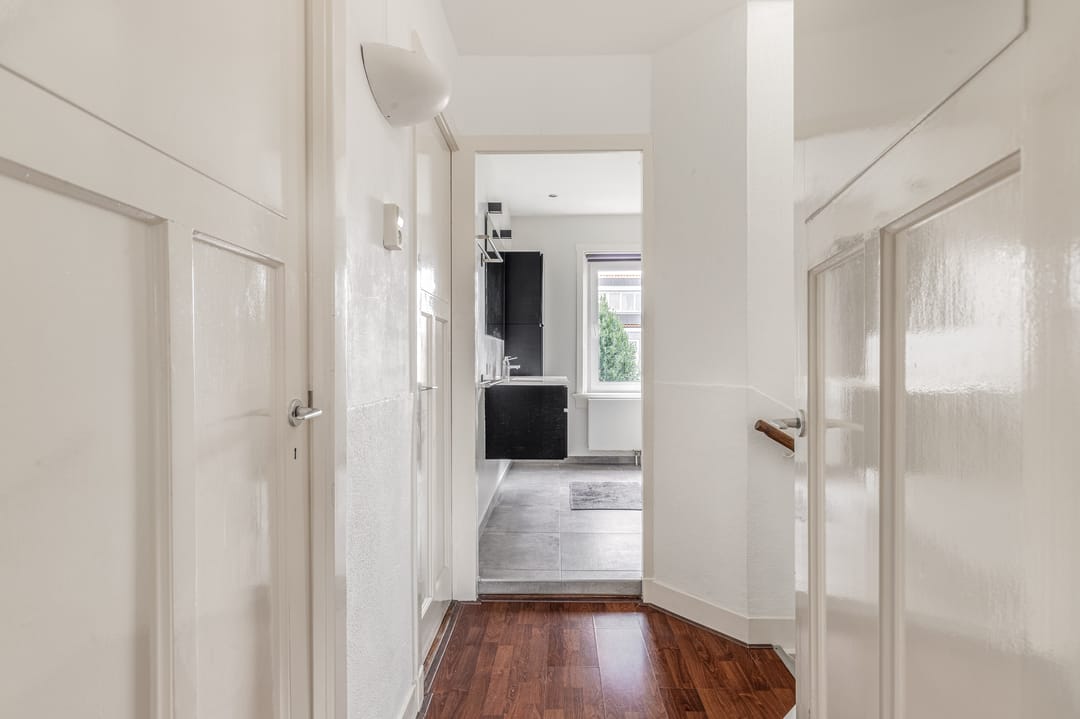 Characteristic family home with sunny garden and renovated attic in sought-after Indischebuurt — 19