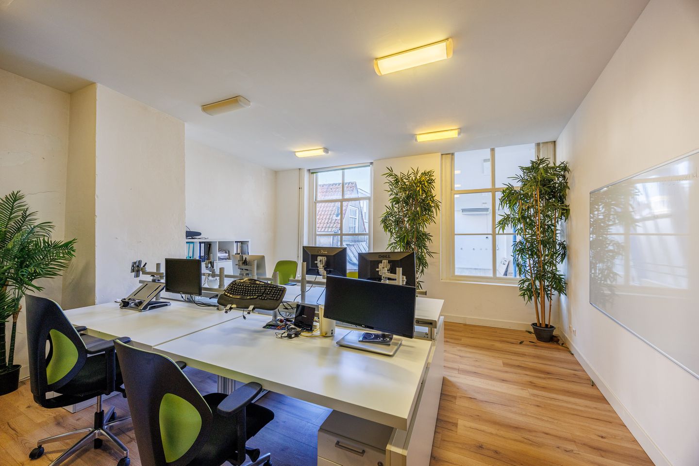 Bekijk foto 1 van Burgwal 45