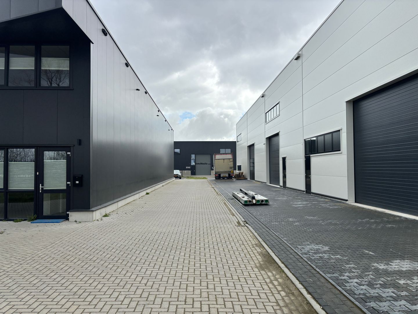 View photo 5 of Kabelstraat 3-b