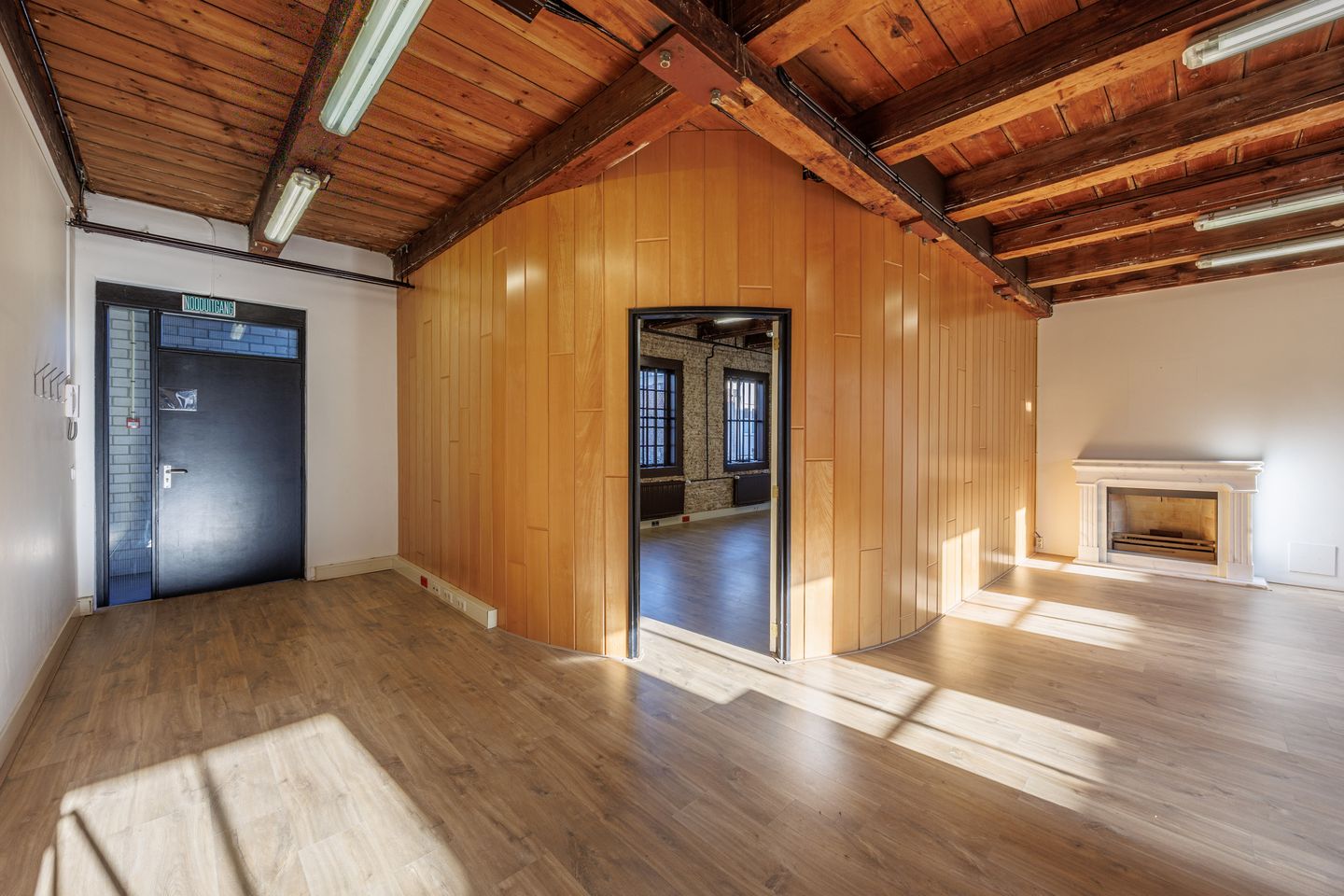 View photo 5 of Burgwal 45