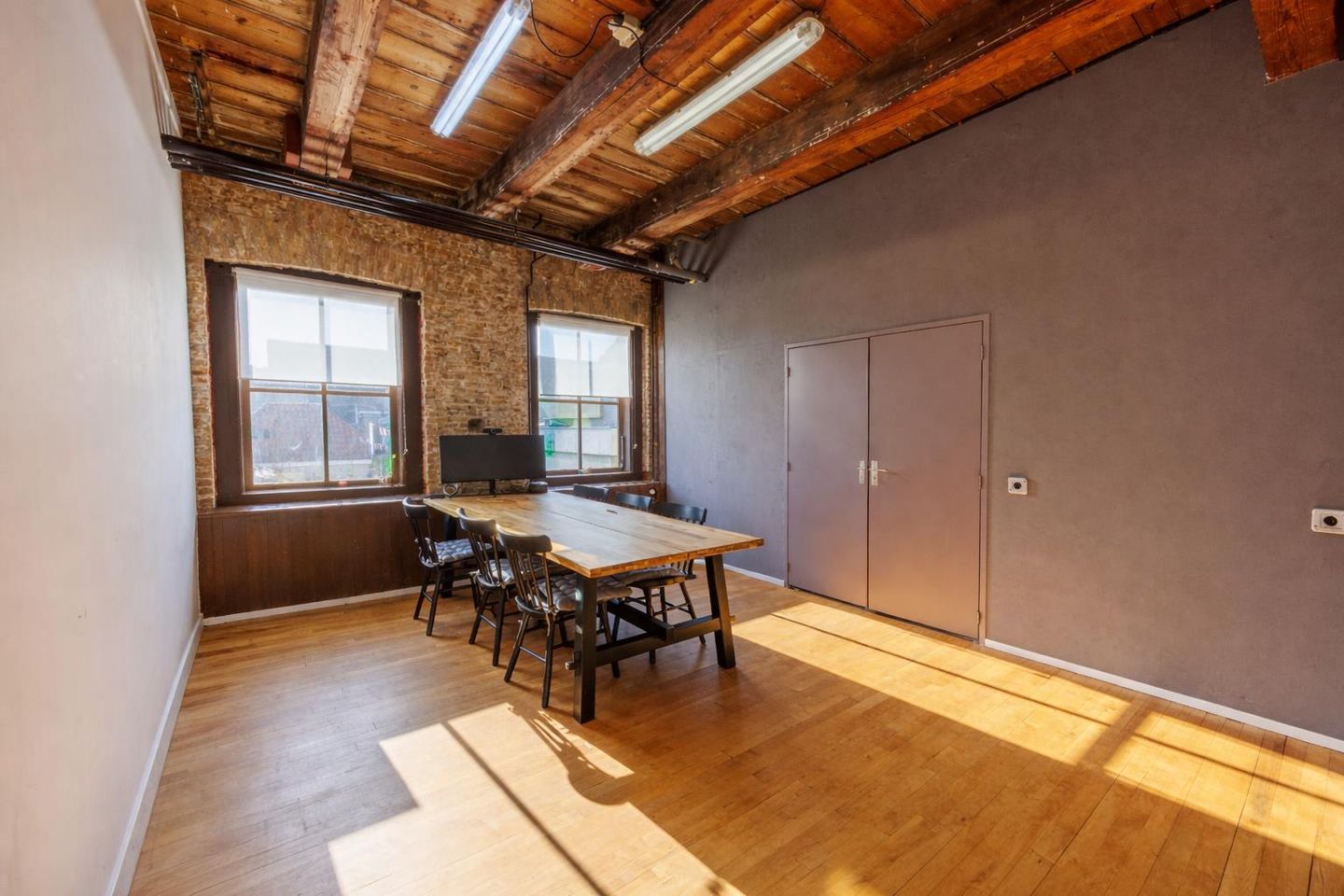 View photo 4 of Burgwal 45