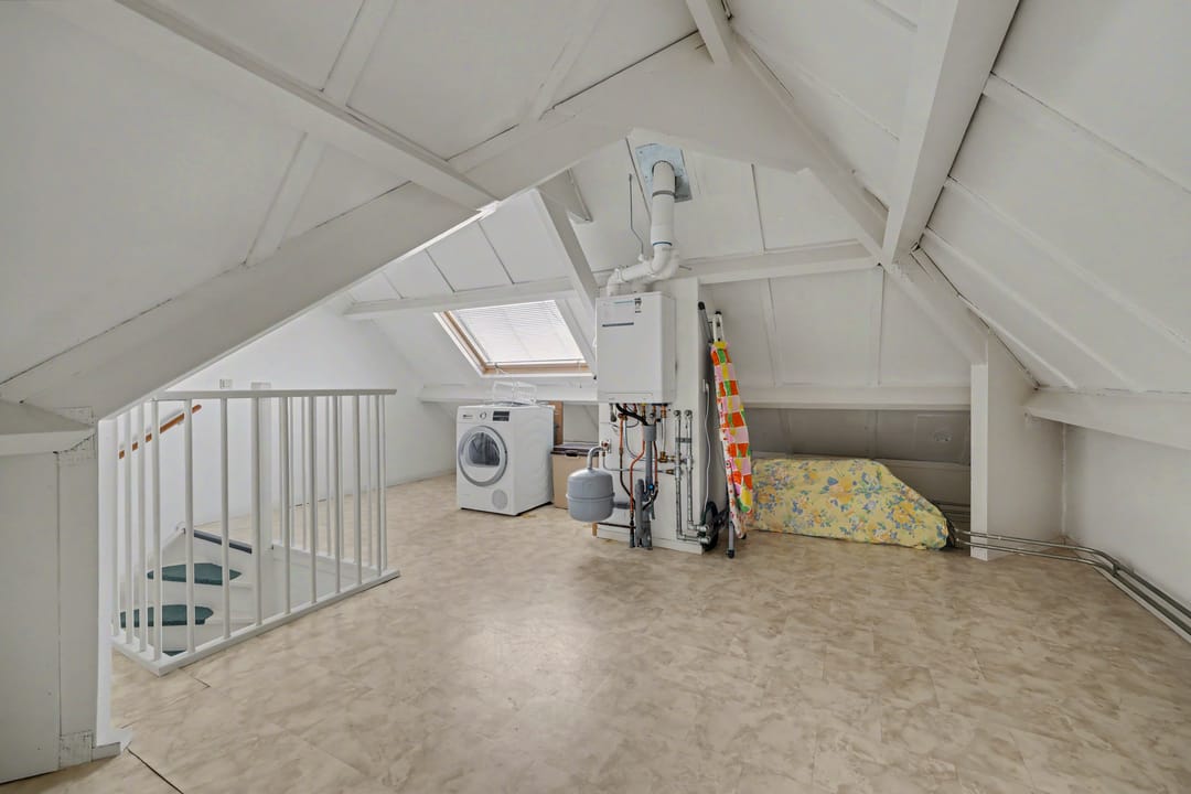 Charming semi-detached house with garage and sunny west-facing garden in Drunen — 27