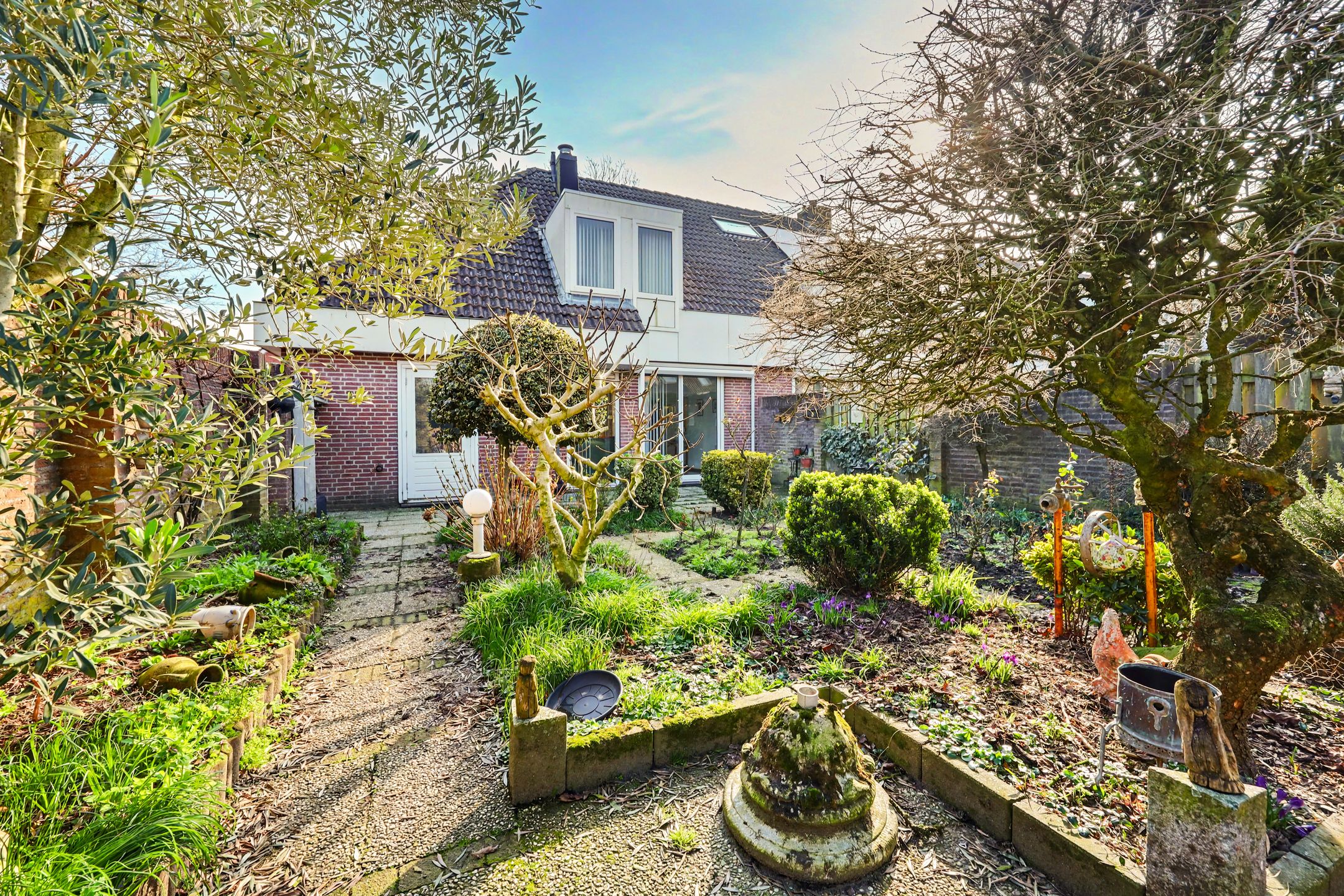 Charming semi-detached house with garage and sunny west-facing garden in Drunen — 33