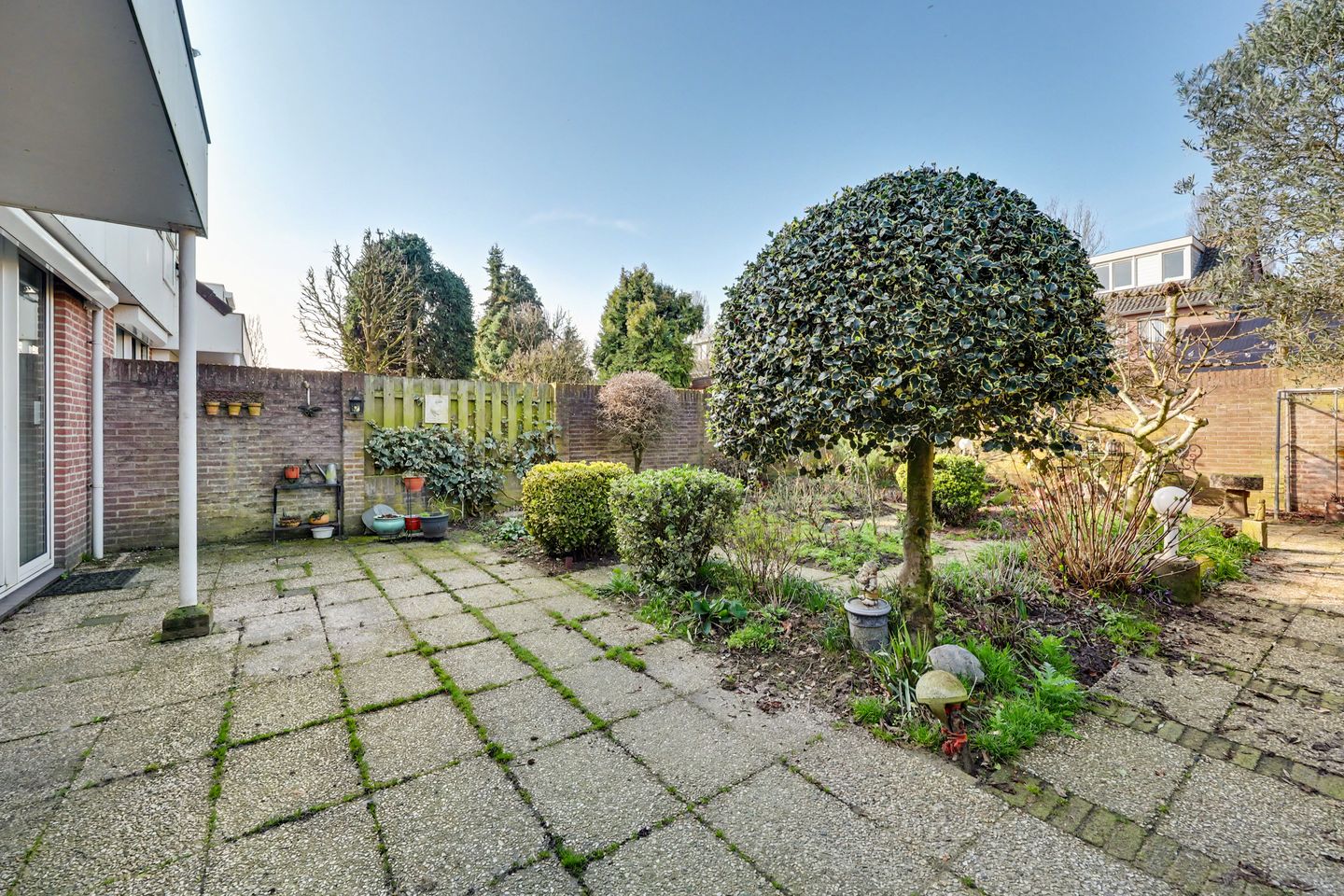 Charming semi-detached house with garage and sunny west-facing garden in Drunen — 38