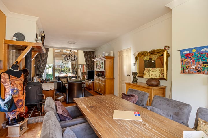 Foto 4 van Van Buerenstraat 1