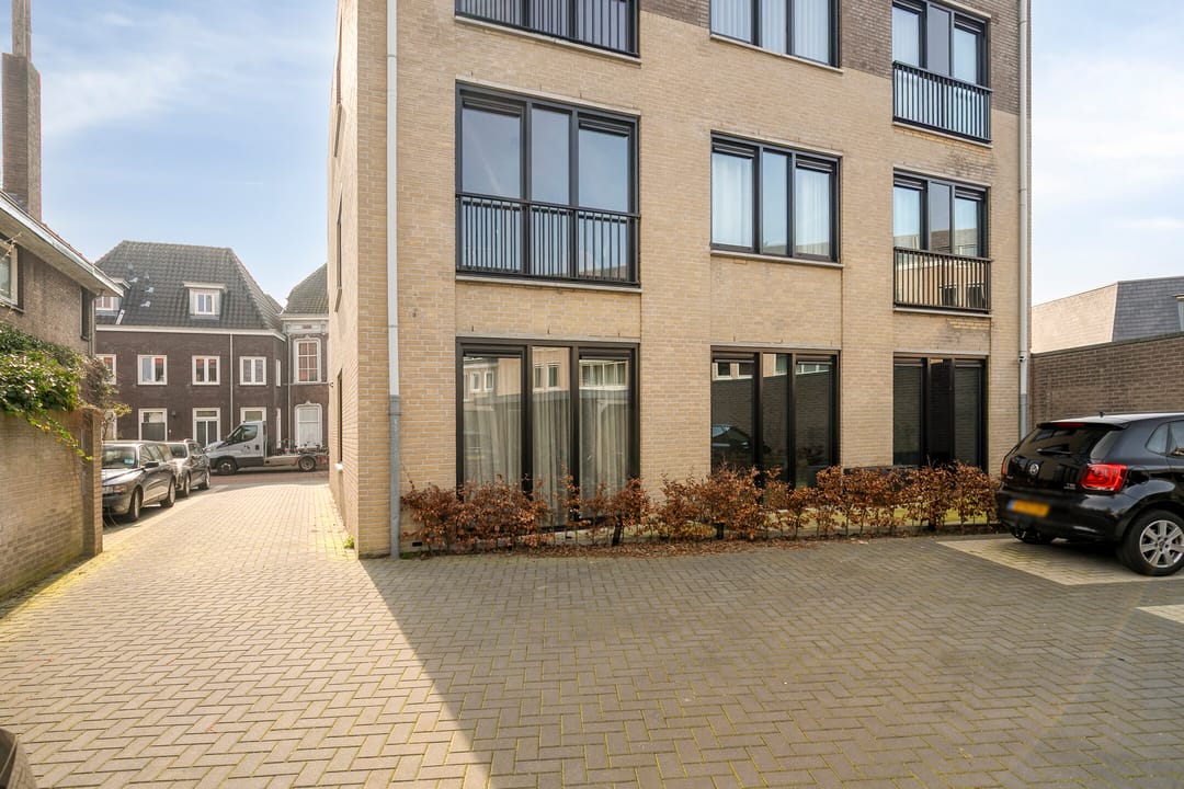 Foto 26 van Rechterstraat 67-09