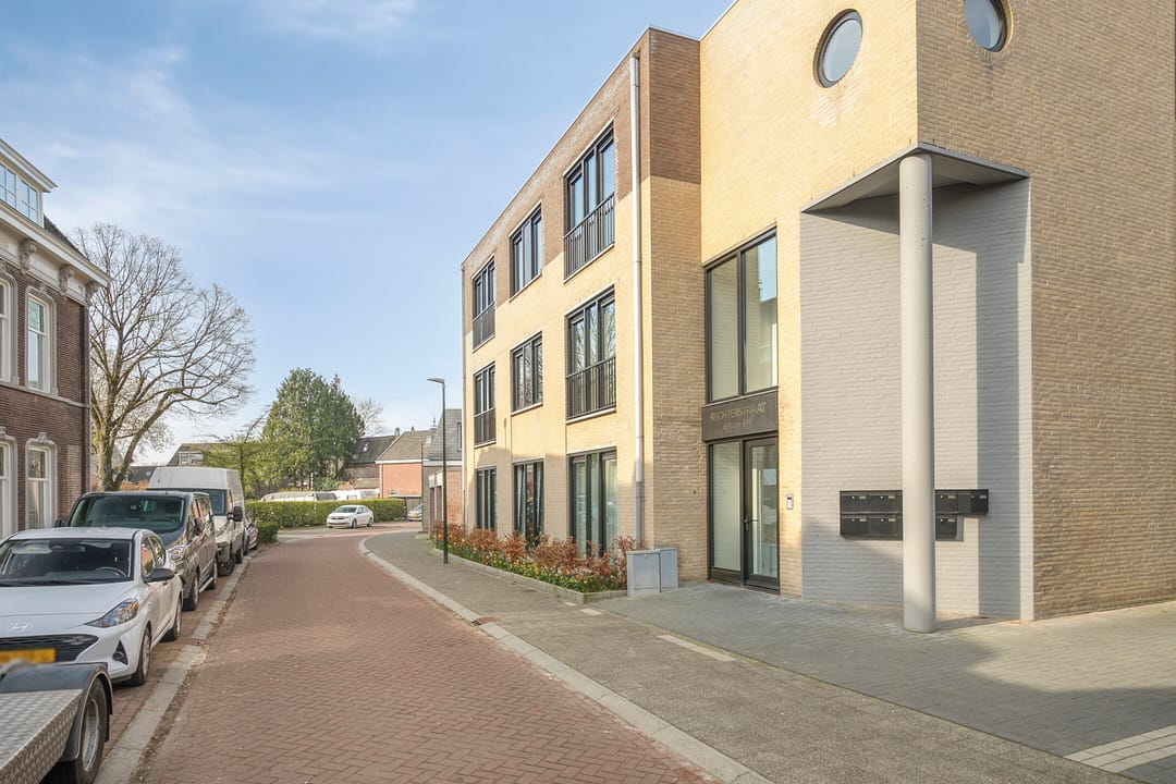 Foto 28 van Rechterstraat 67-09