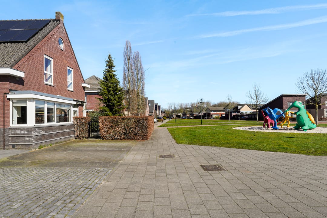 Energy-efficient detached villa with ground-floor living possibilities in peaceful Gemonde — 46