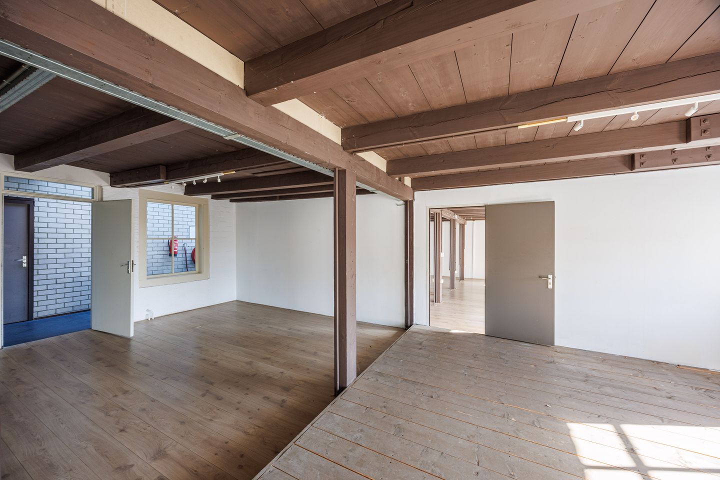 View photo 4 of Burgwal 45