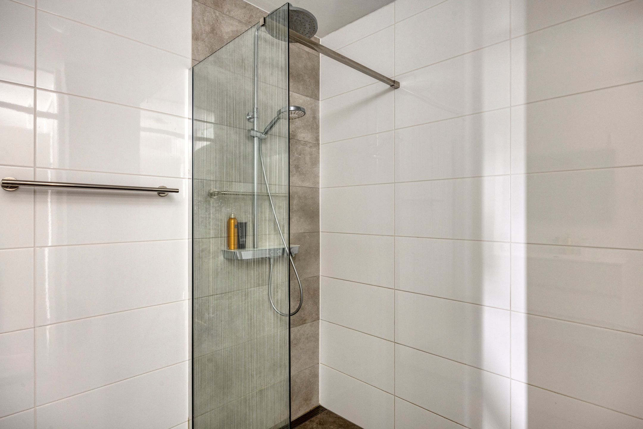 Photo 3 of Buitenom 131