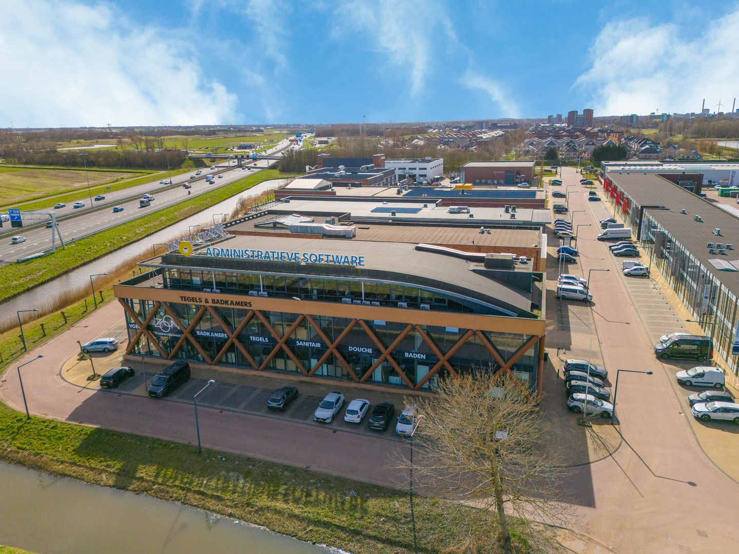 View photo 4 of De Trompet 2870