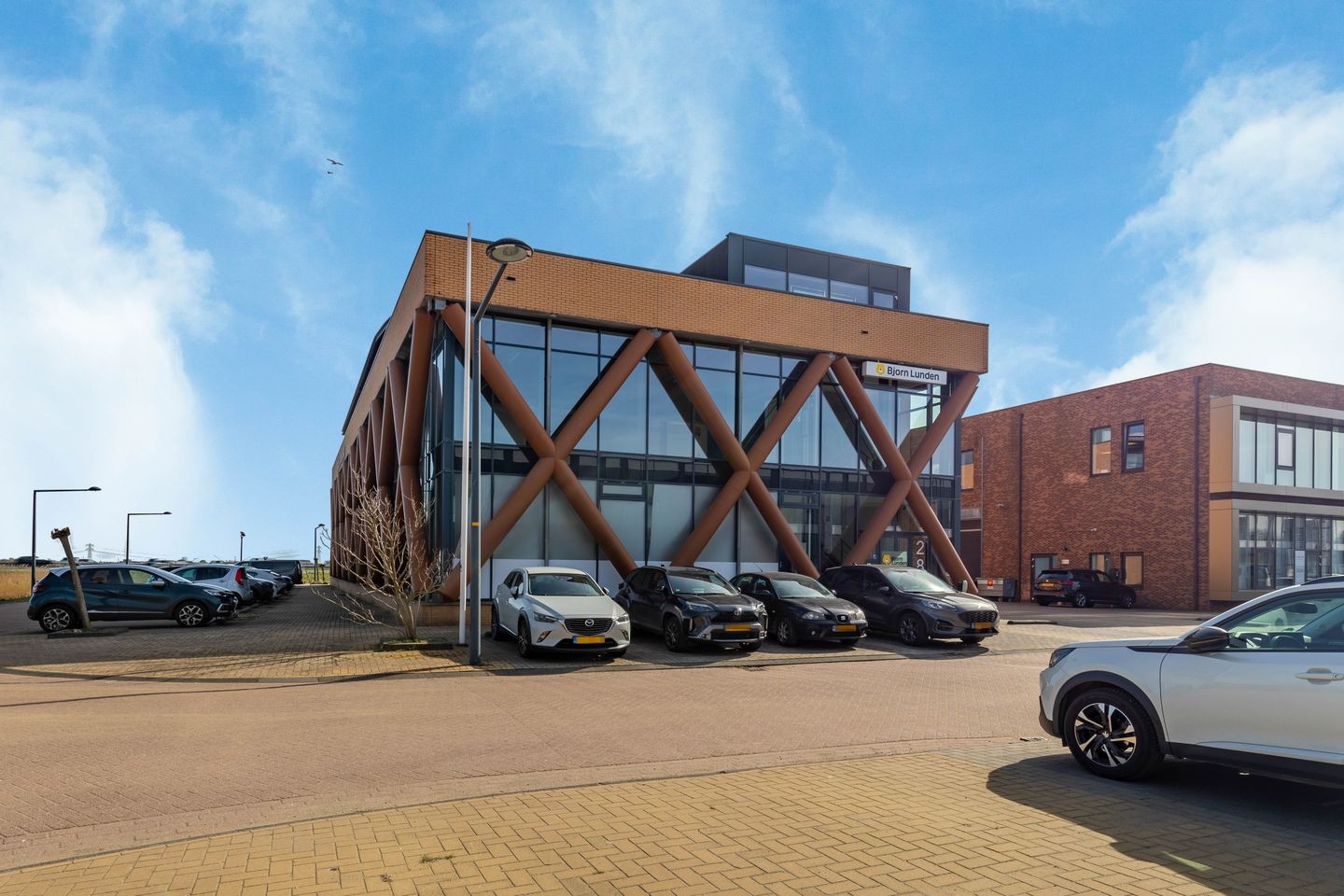 View photo 2 of De Trompet 2870