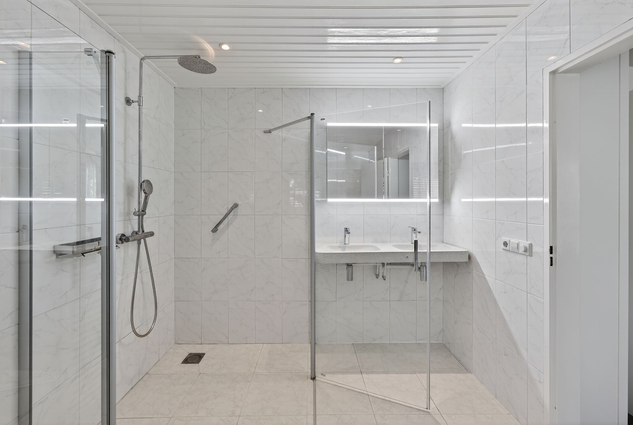 Photo 24 of Kluut 38