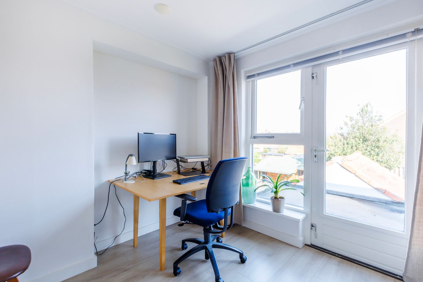 Foto 25 van van Limburg Stirumlaan 89