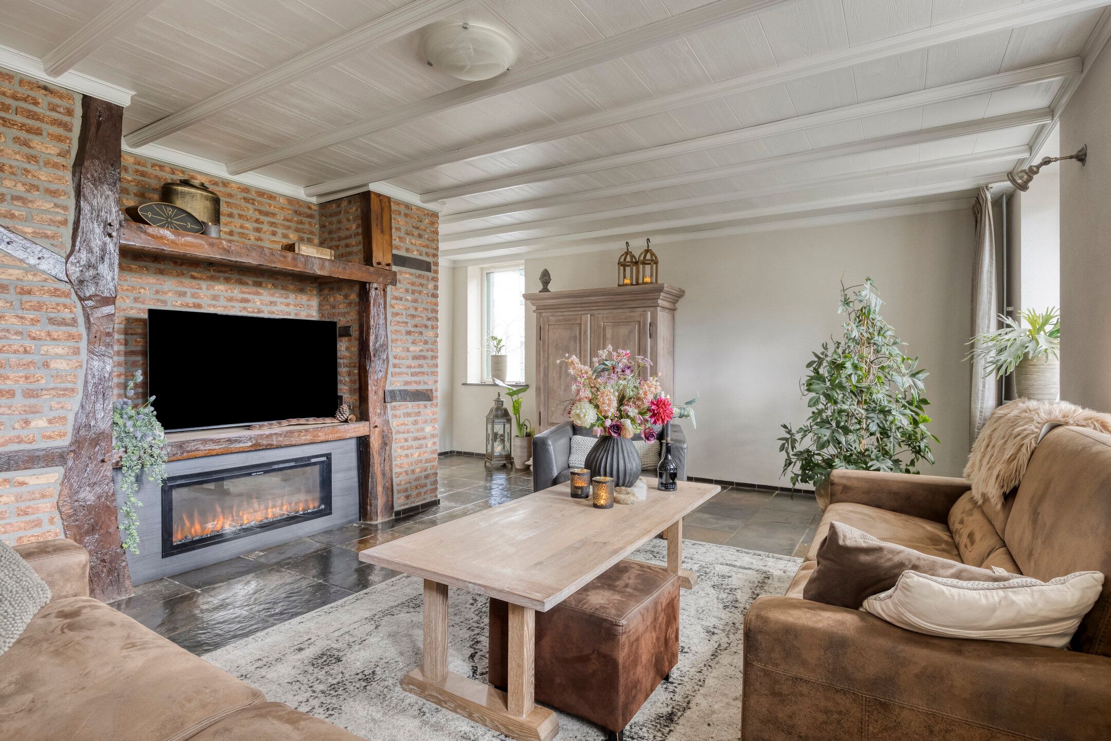 Foto 15 van Voorsterstraatweg 25