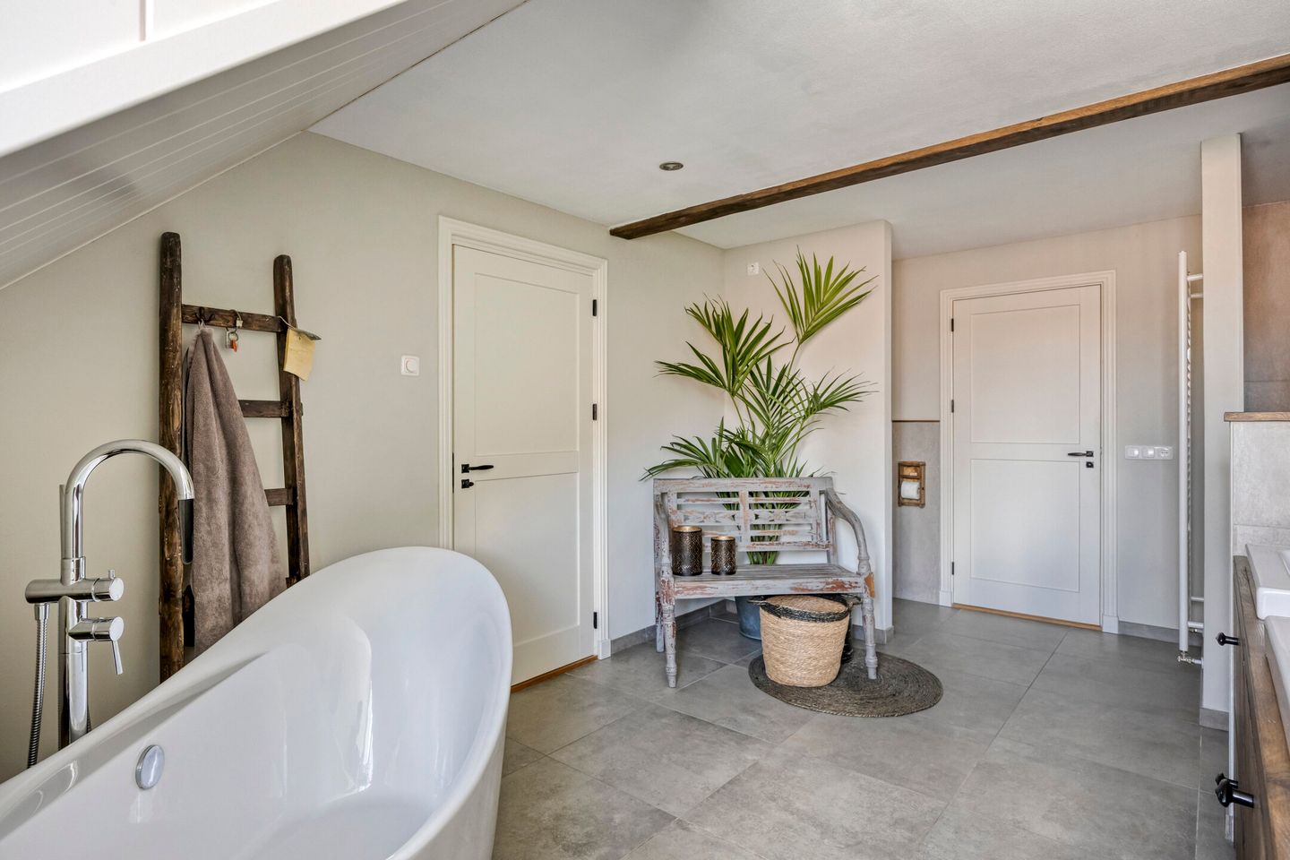 Foto 50 van Voorsterstraatweg 25