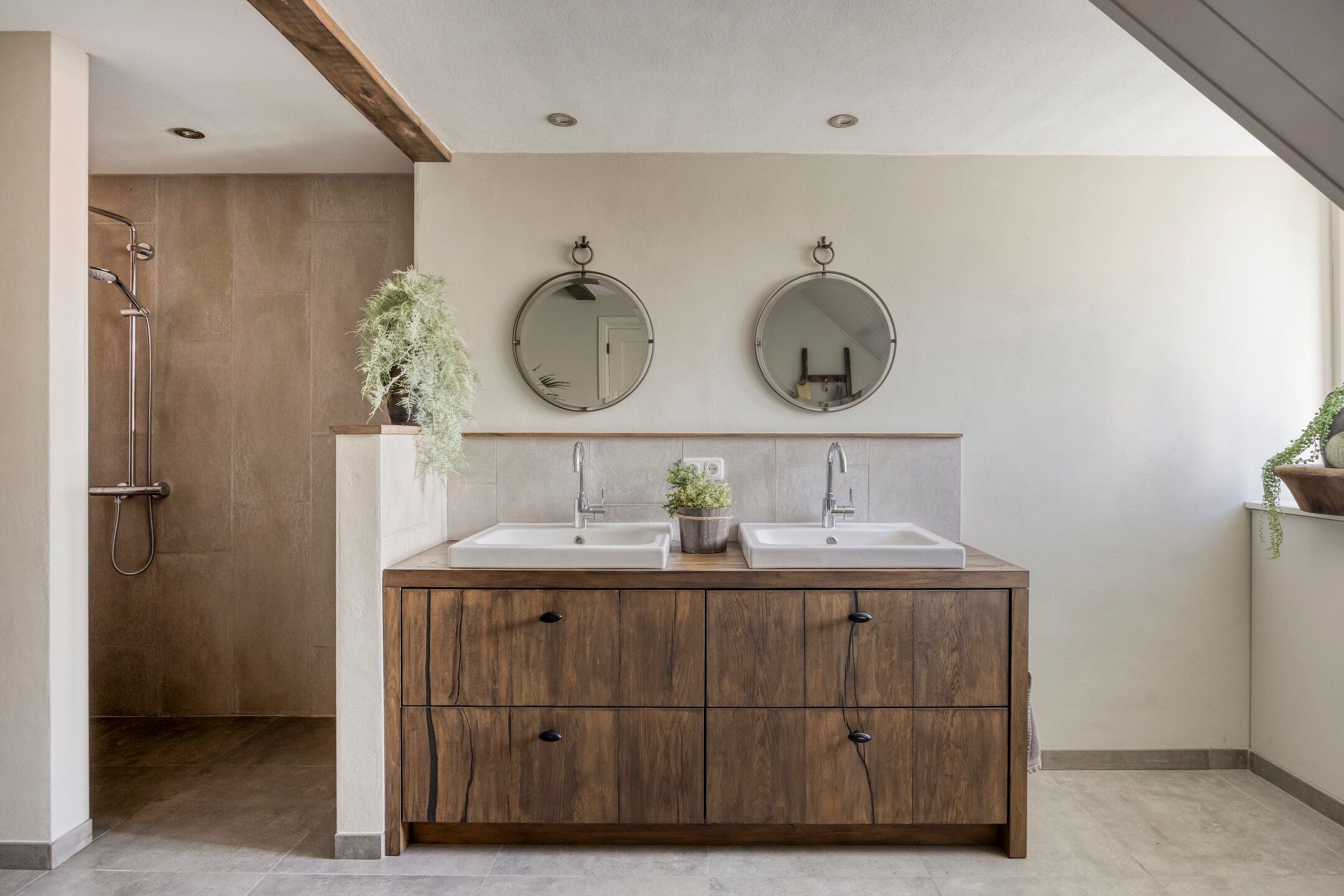 Foto 51 van Voorsterstraatweg 25