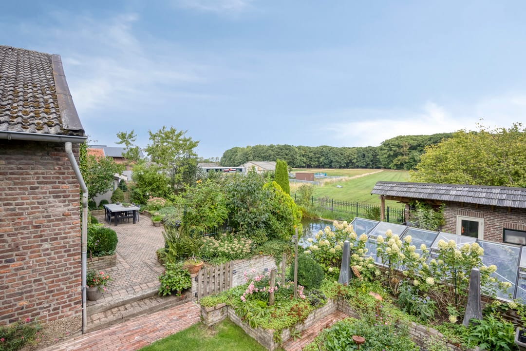 Foto 71 van Voorsterstraatweg 25