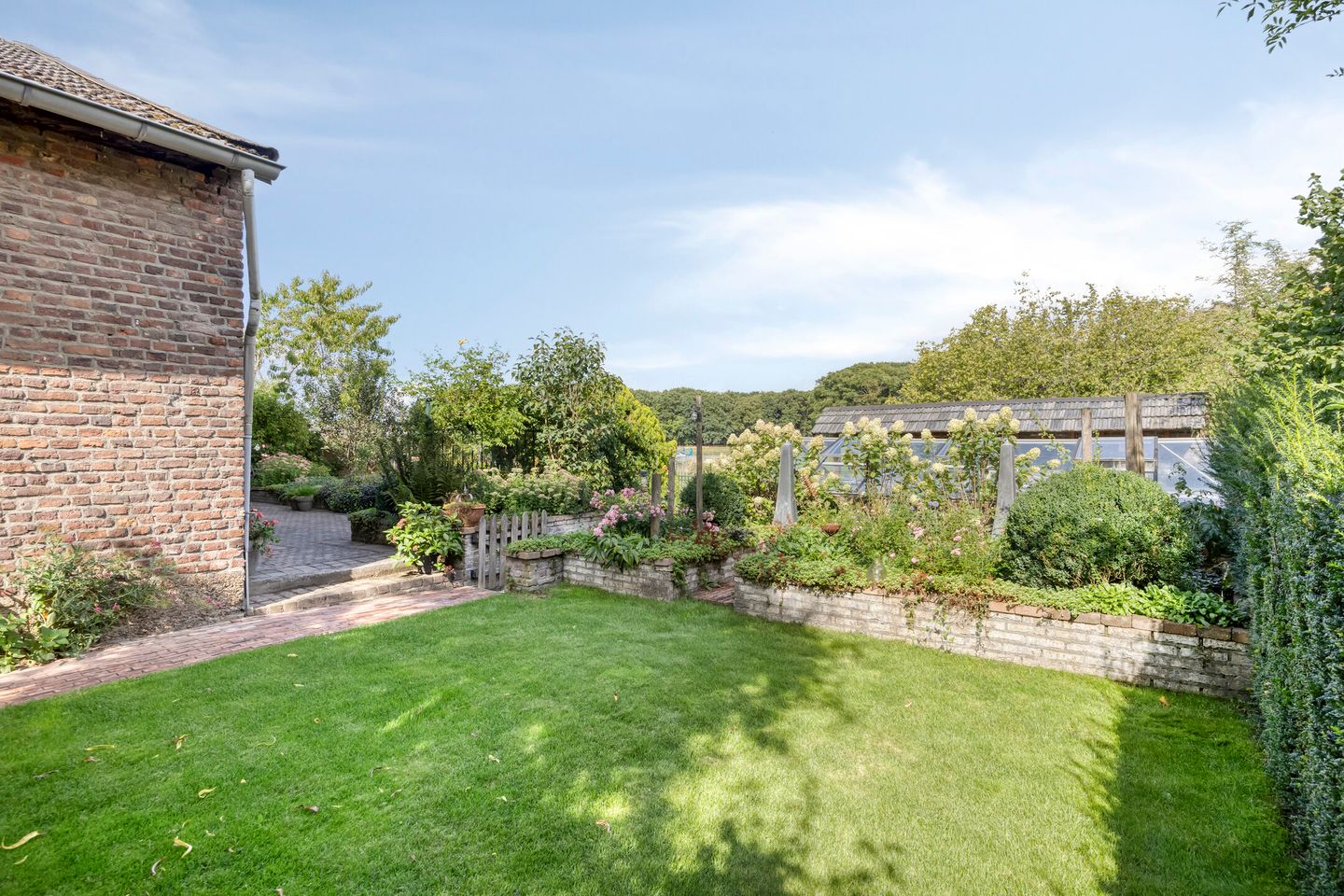 Foto 59 van Voorsterstraatweg 25