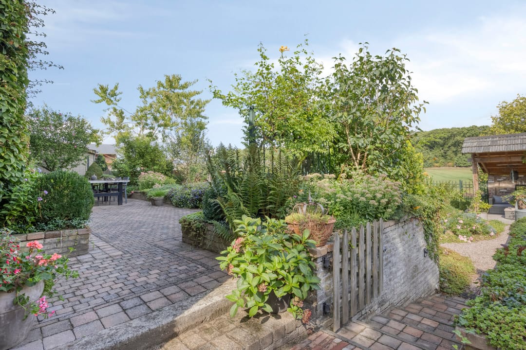 Foto 61 van Voorsterstraatweg 25