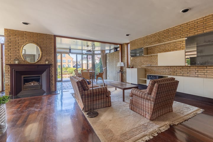 Vrijstaande woning te koop: van Hemessenkade 15, Woubrugge