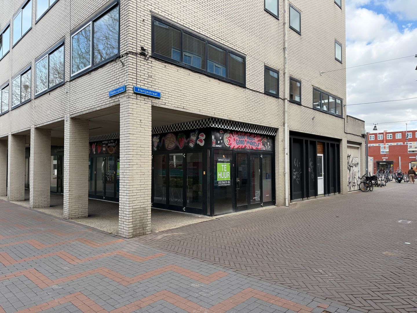 Bekijk foto 2 van Stadhuisplein 73