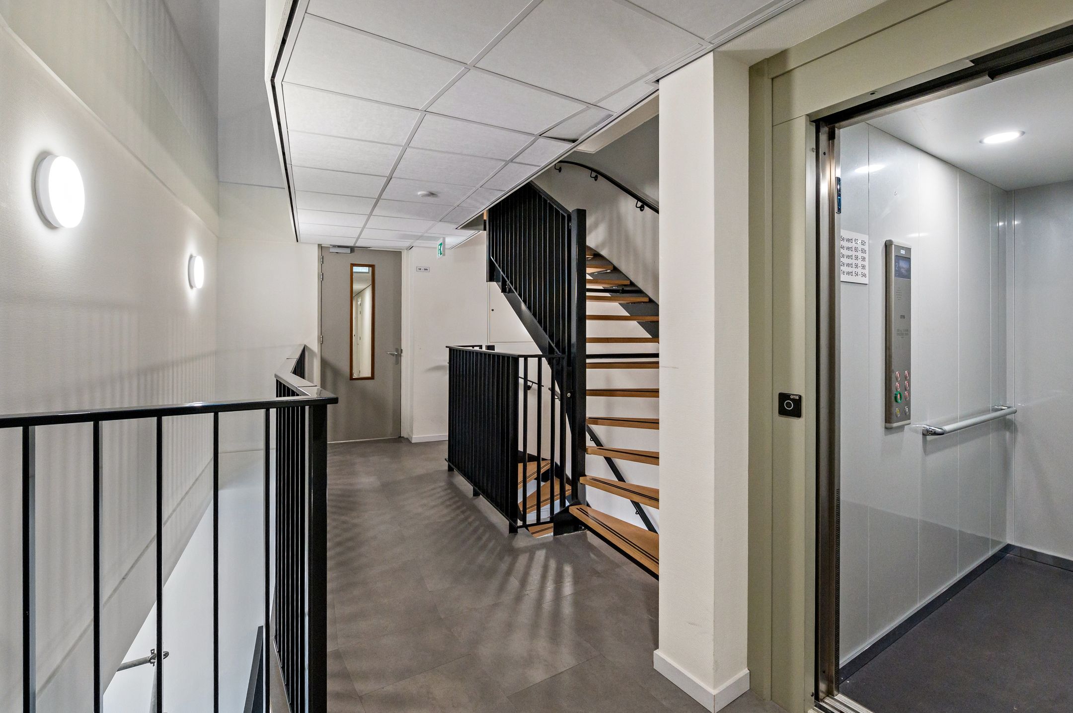 Foto 6 van Zeesluisweg 54-J