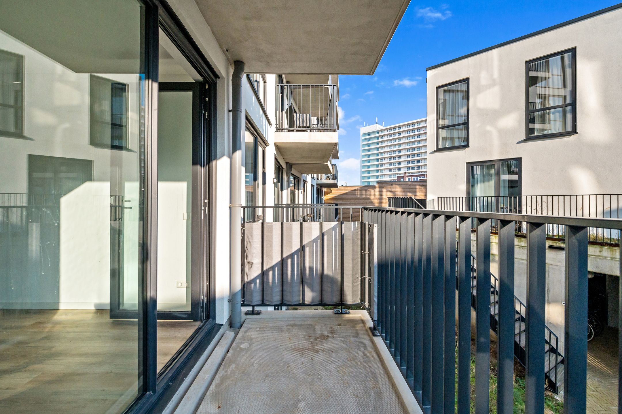 Foto 15 van Zeesluisweg 54-J