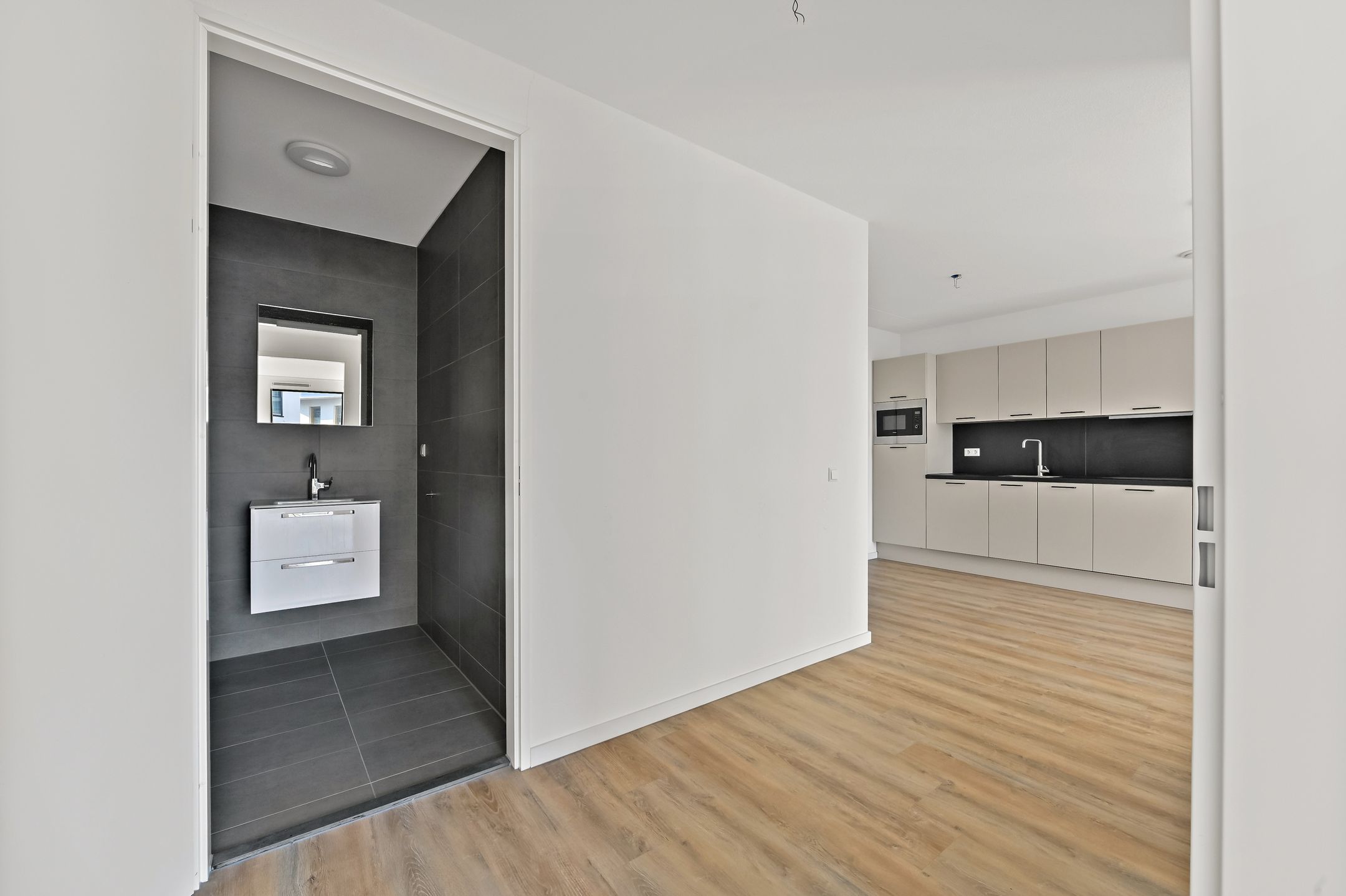 Foto 18 van Zeesluisweg 54-J