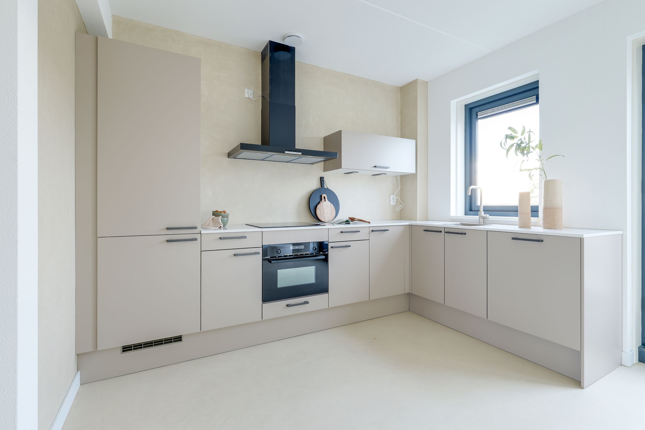 3-bedroom freehold villa in Sint Maartensvlotbrug — photo 3 of 5