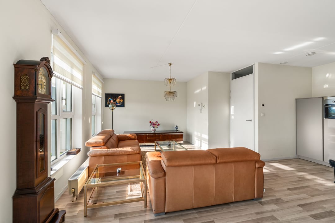 Well-maintained corner apartment with free view near Hoofddorp center — 15