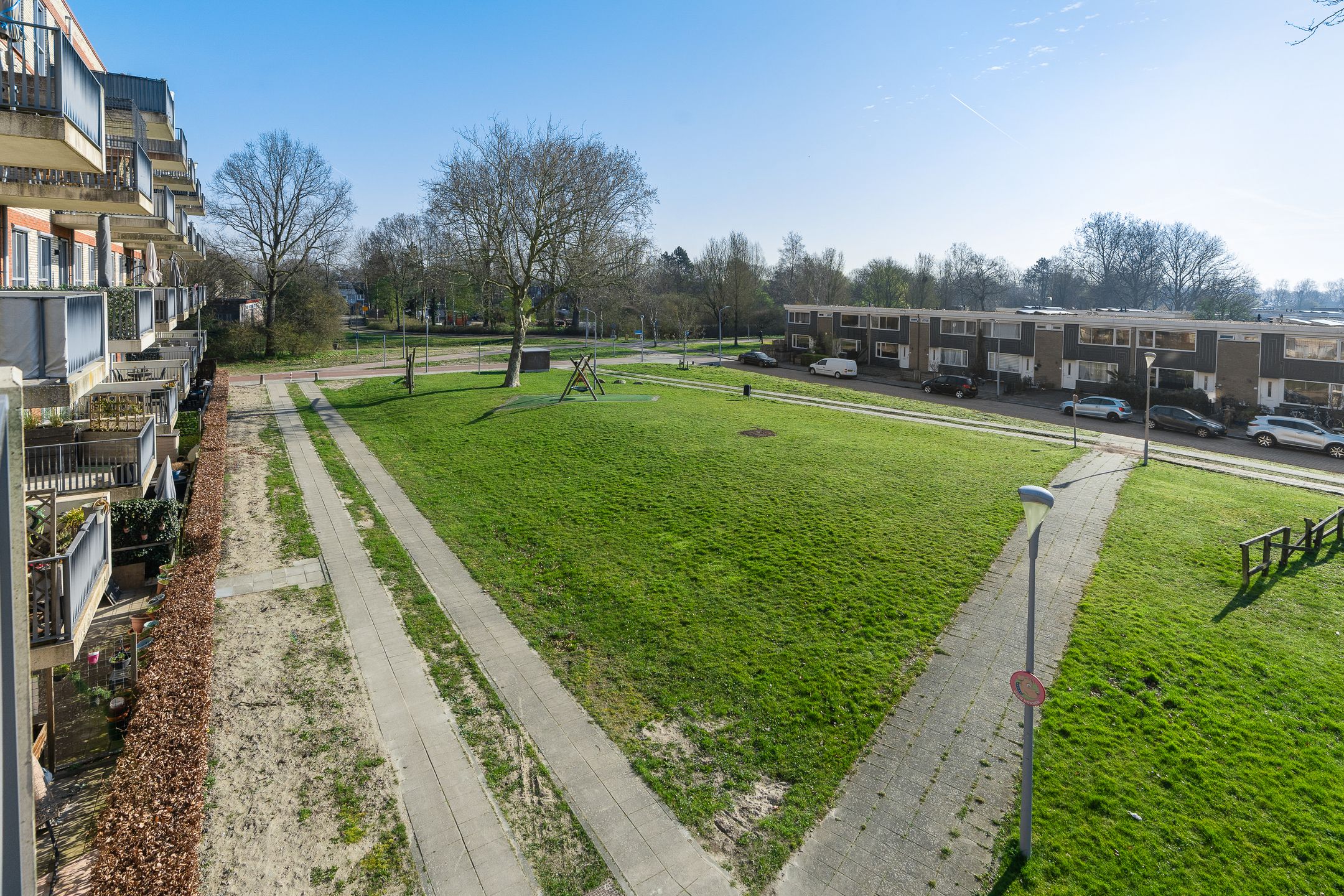 Well-maintained corner apartment with free view near Hoofddorp center — 17