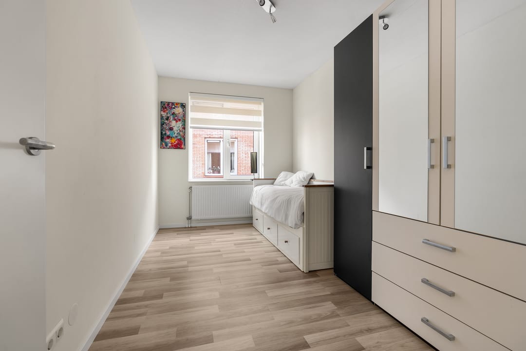 Well-maintained corner apartment with free view near Hoofddorp center — 22