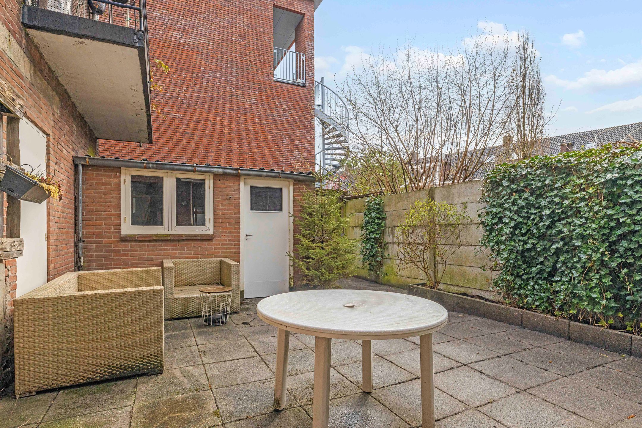 Photo 27 of Van Koetsveldstraat 13