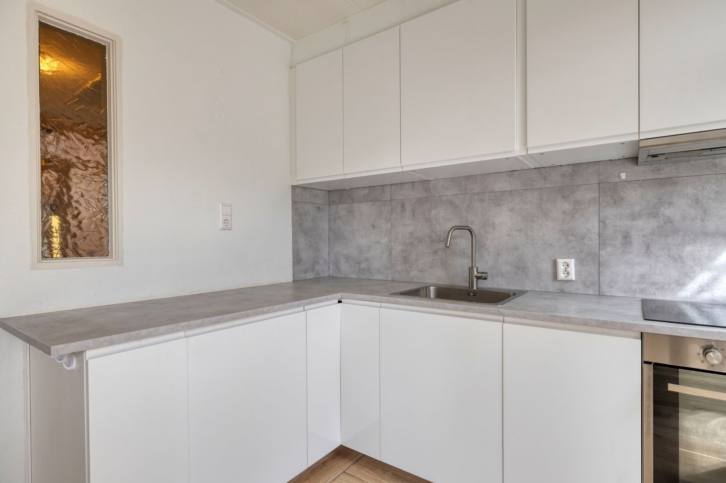 Photo 25 of Van Koetsveldstraat 13