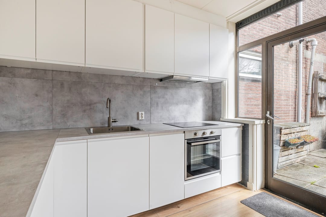 Photo 26 of Van Koetsveldstraat 13