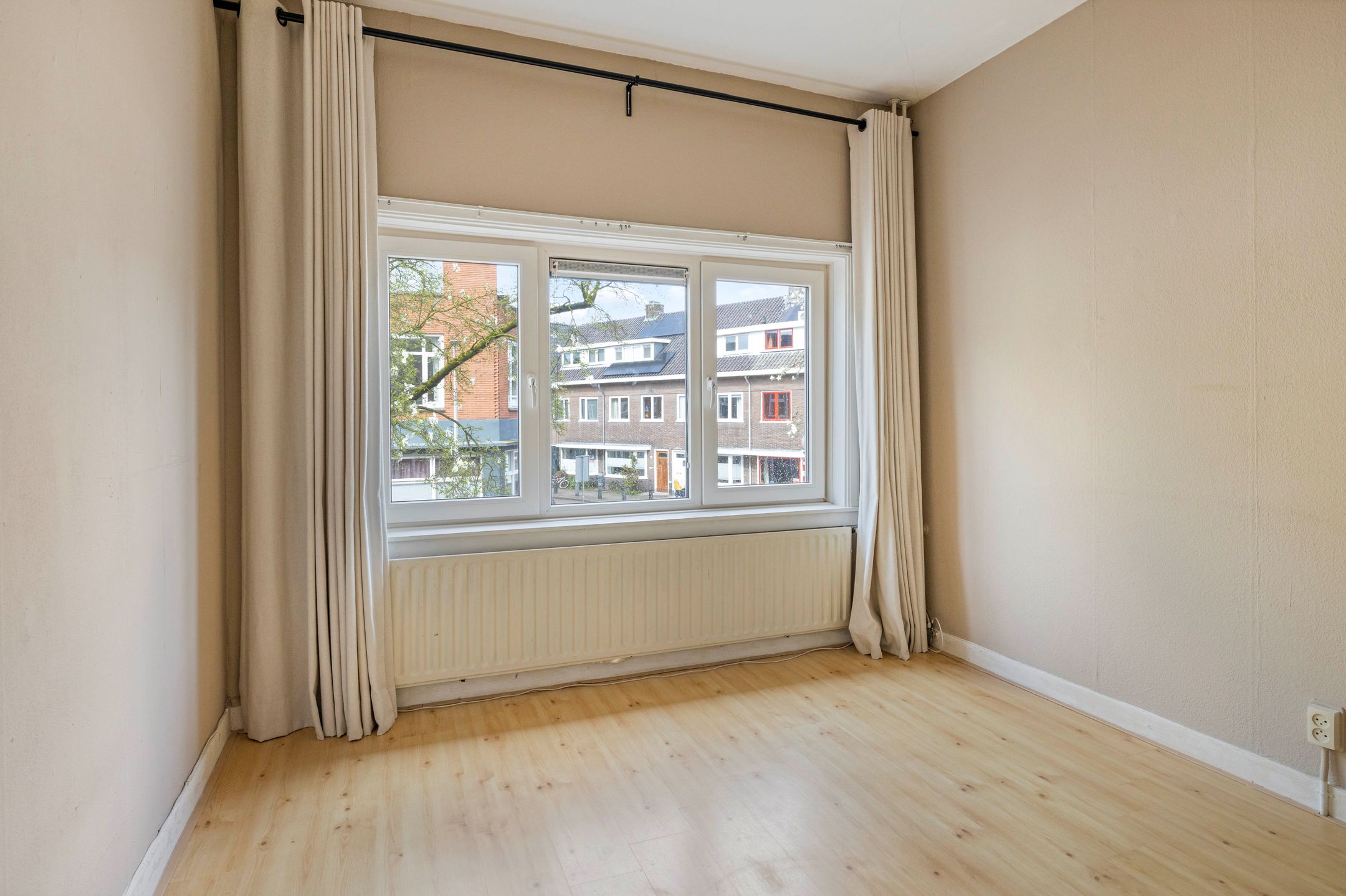 Photo 33 of Van Koetsveldstraat 13