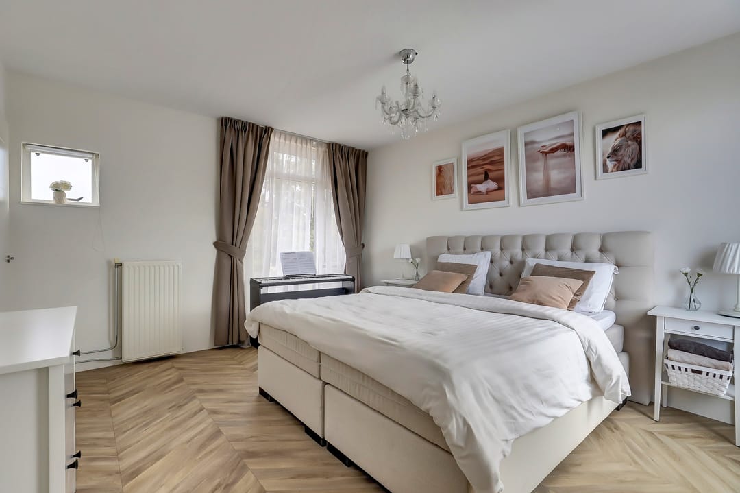 Move-in ready modern terraced home with rooftop terrace and jacuzzi in Gouda — 23