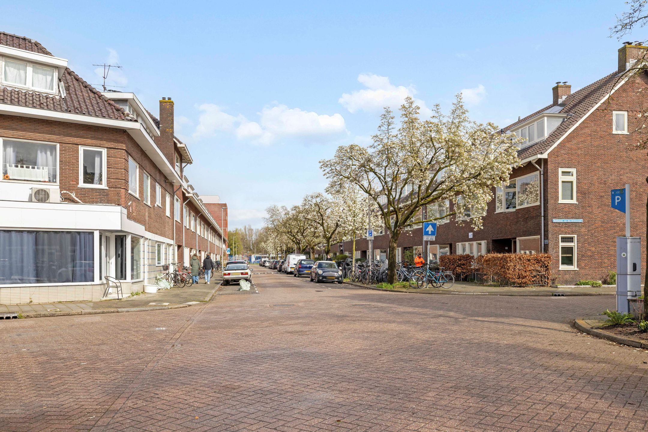 Photo 45 of Van Koetsveldstraat 13