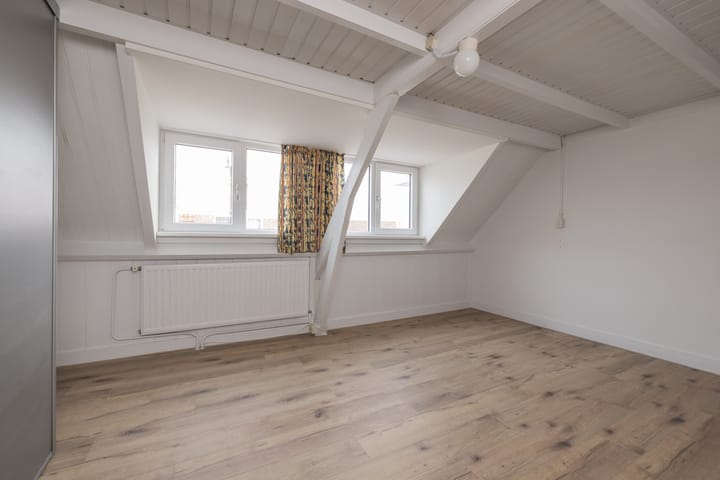 Photo 3 of de Ruyterstraat 9