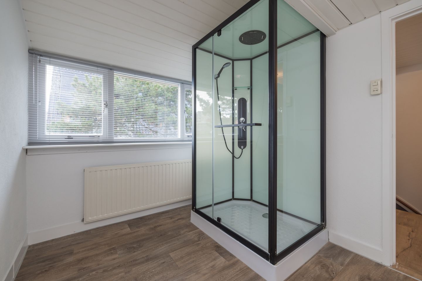 Photo 25 of de Ruyterstraat 9