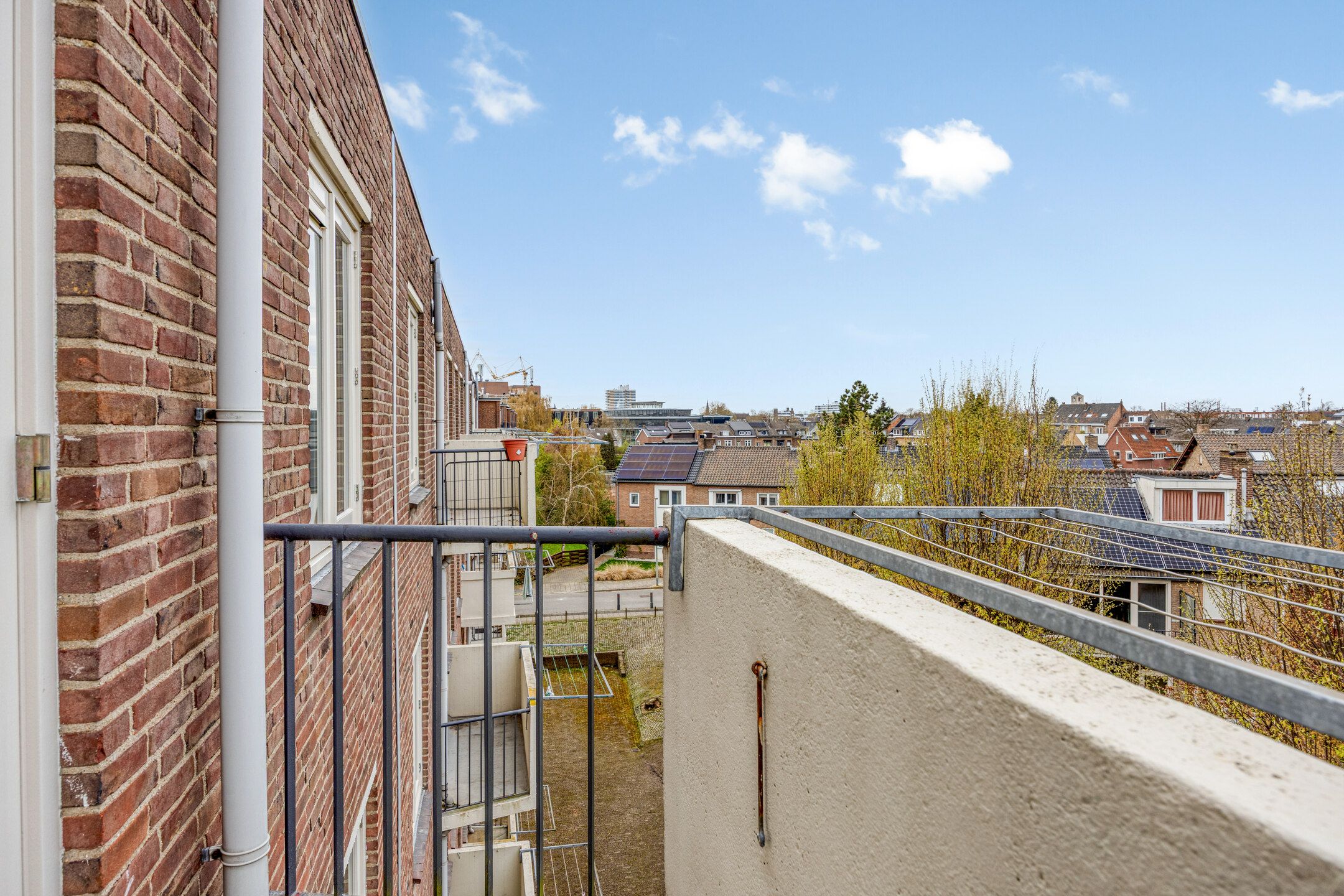 Foto 21 van Adelbert van Scharnlaan G 32