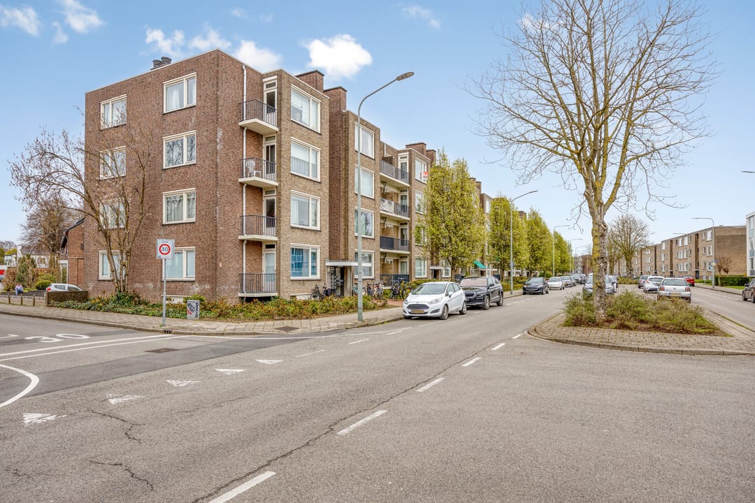 Foto 32 van Adelbert van Scharnlaan G 32