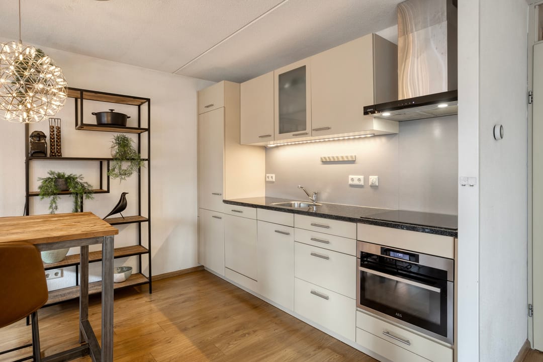 Move-in Ready 2-Room Apartment with Private Parking in Nijmegen Center — 13
