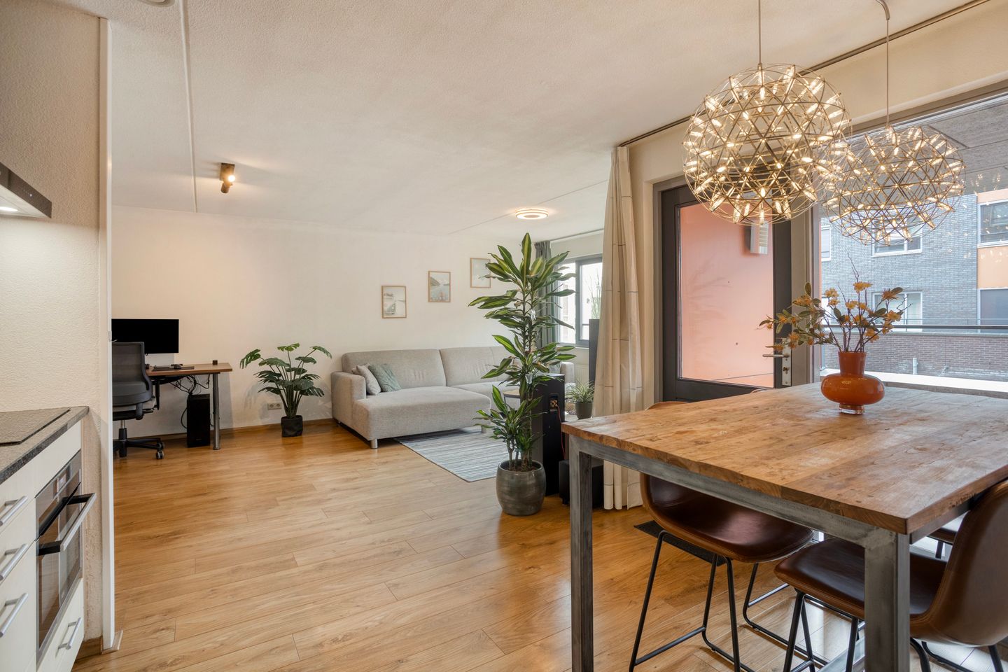 Move-in Ready 2-Room Apartment with Private Parking in Nijmegen Center — 14