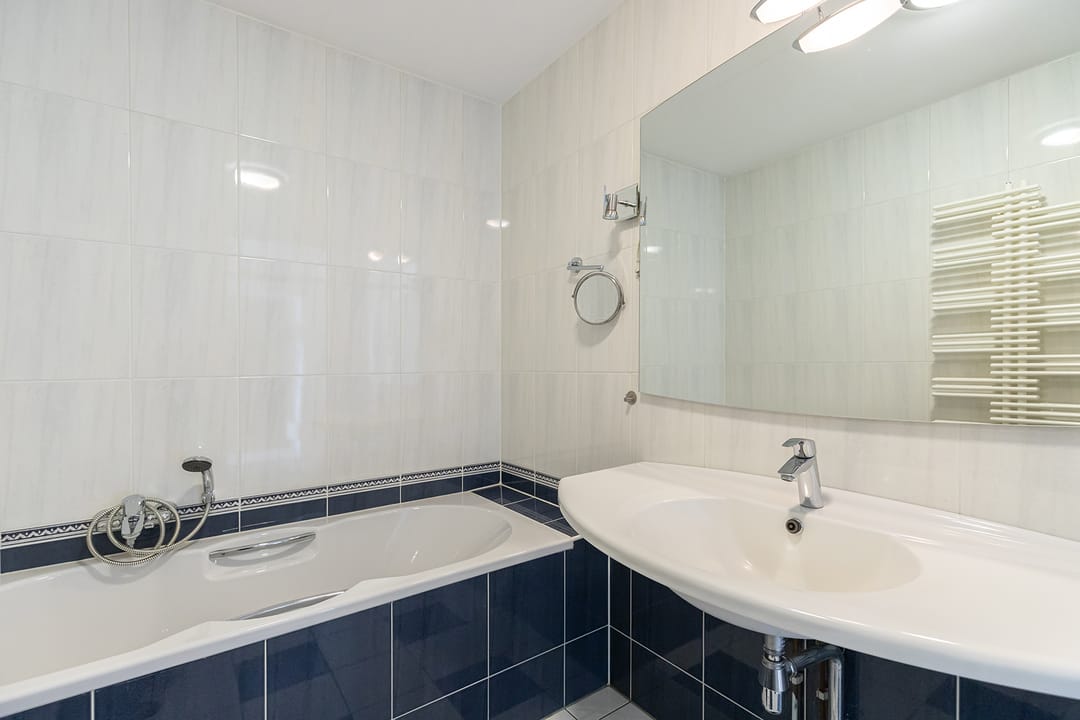 Spacious River View Apartment on the Seventh Floor in Papendrecht — 21